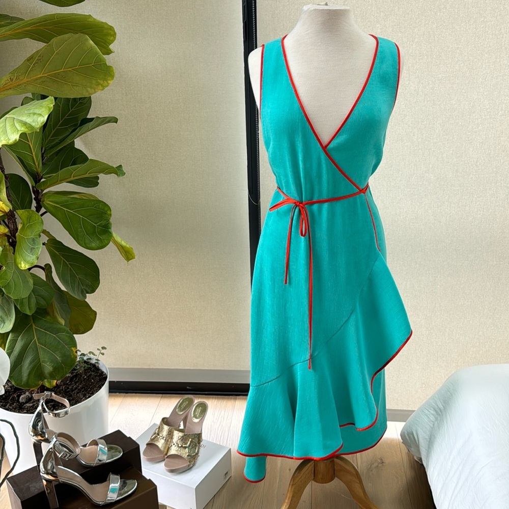 Diane Von Furstenberg WRAP DRESS aqua/coral color size 4